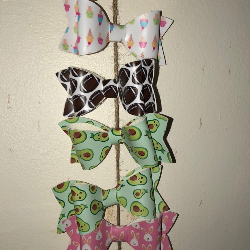 Bows - Picture 4 of 5